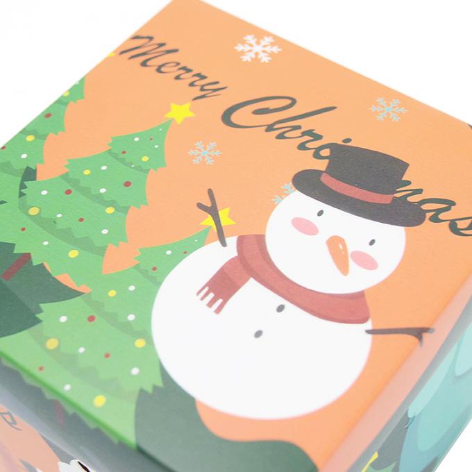 ギフトパッケージング用のカスタムサイズでコーティングされた紙で作られた蓋付きのクリスマスギフトボックス 14